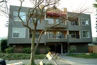 Building Photo - Belvedere Apts. Queen Anne