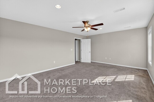 Building Photo - 1129 Cloud View Dr