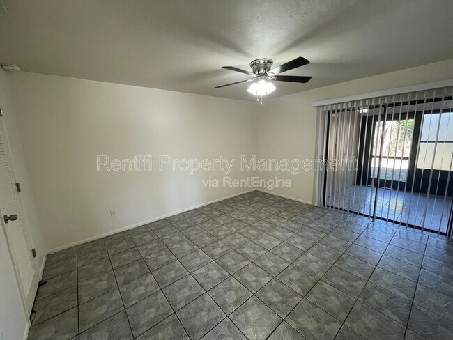 Building Photo - 805 SE 24th Ave