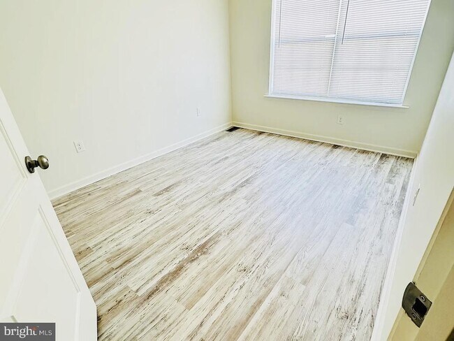 Building Photo - 4935 Laurel Valley Ln