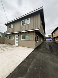 Building Photo - 13811 La Pat Pl