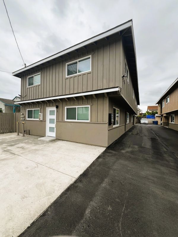 Building Photo - 13811 La Pat Pl