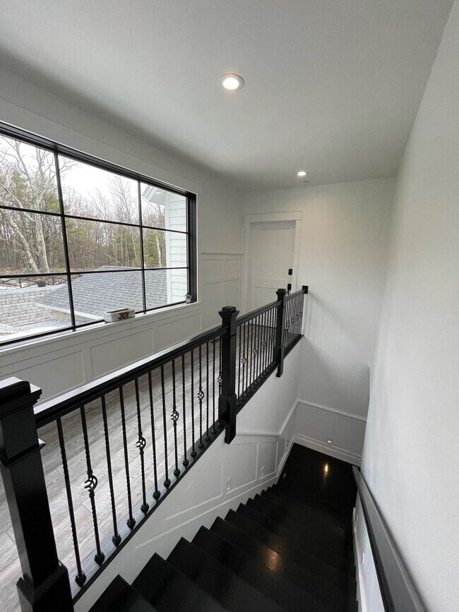 Building Photo - 30 Quimby Mountain Rd