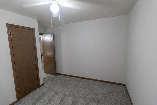 Building Photo - 4467 Santa Anna Dr