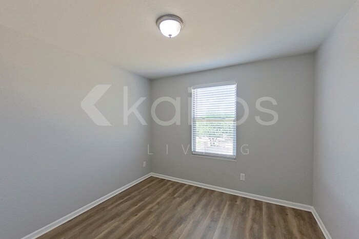 Building Photo - 179 W Impala Dr