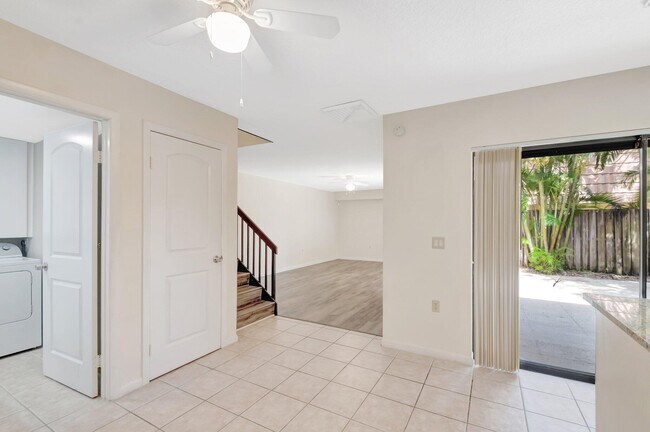 Building Photo - 579 Green Springs Pl