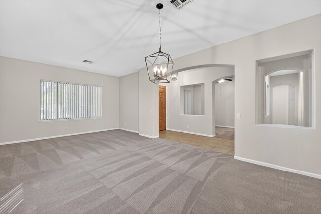 Building Photo - 4385 S Crosscreek Dr
