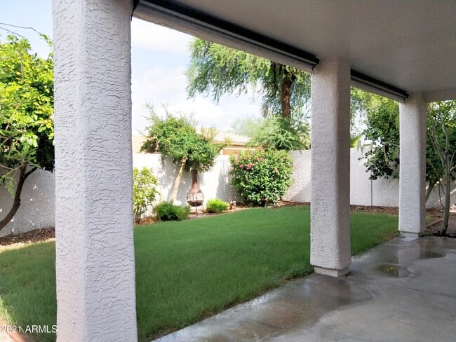 Building Photo - 16851 S 20th Way