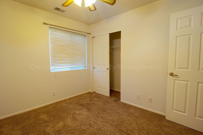 Building Photo - $1,022.50 Off Deposit! Pet Friendly, Spaci...