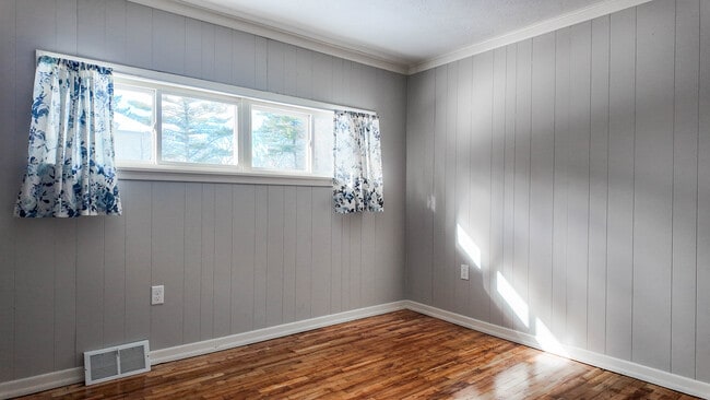 Building Photo - 3639 Shafer Schoolhouse