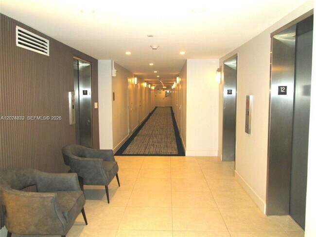 Building Photo - 1370 S Ocean Blvd