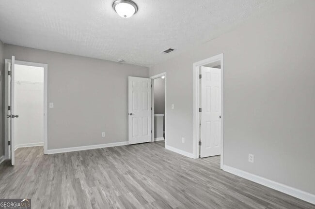Building Photo - 5344 Ridgemere Ct