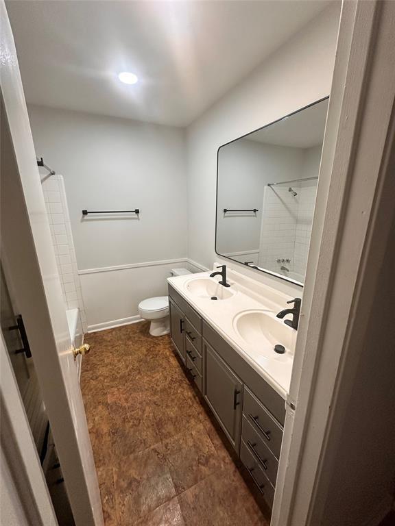 Building Photo - 1725 Toomey Rd