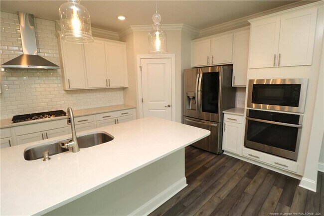 Building Photo - 2936 Baronial St
