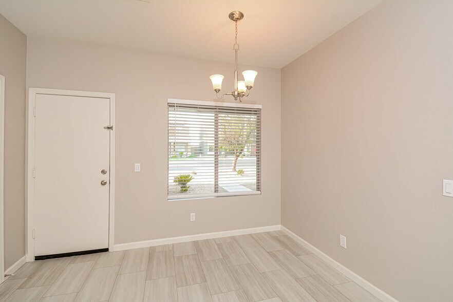 Building Photo - 12084 W Dreyfus Dr