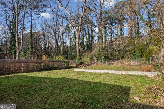 Building Photo - 1971 Detroit Ave NW