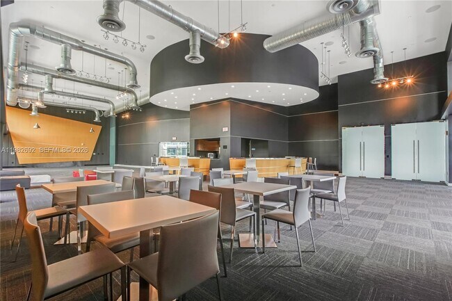 Building Photo - 2950 NE 188th St