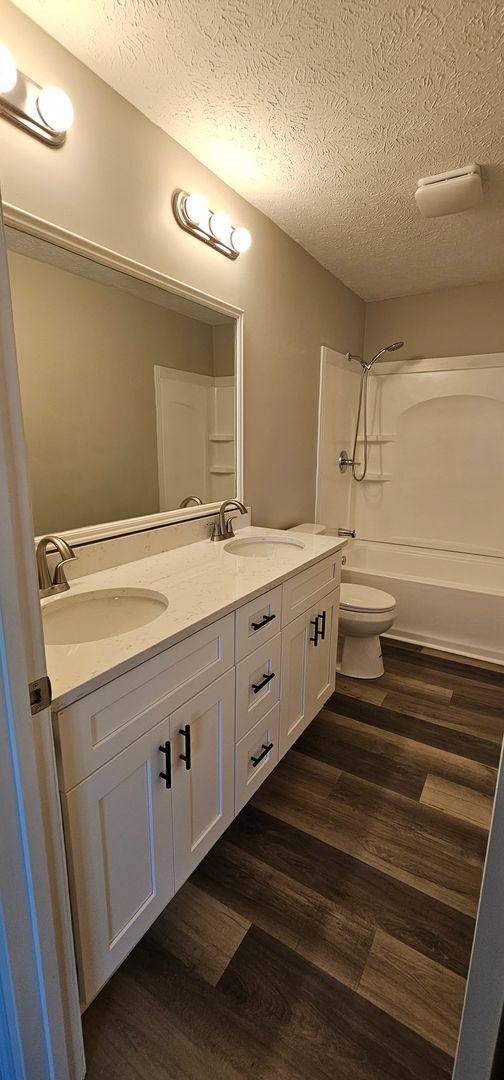 Building Photo - Get ½ Month Free—Apply & Get Approved! 3-B...