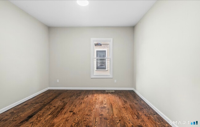 Building Photo - 354 Beechmont Ave