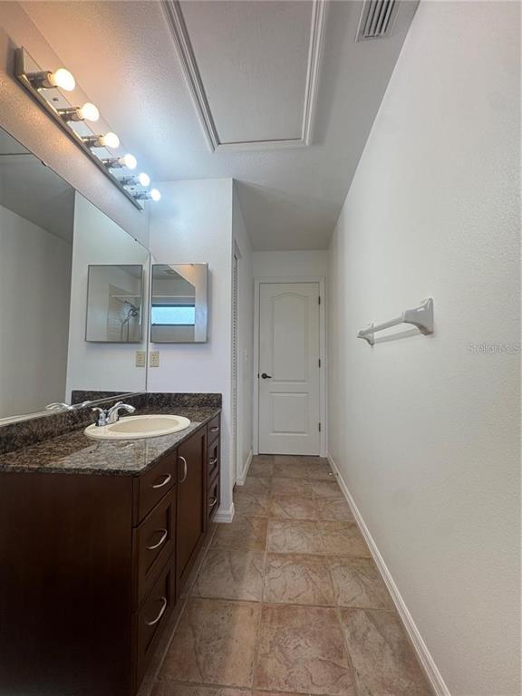 Building Photo - 6077 Marella Dr