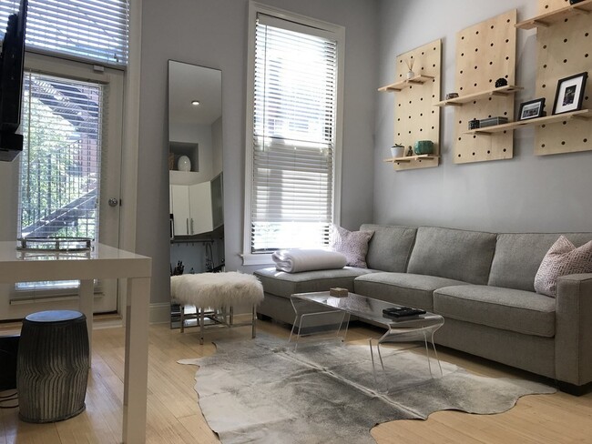Primary Photo - 290 Columbus Ave