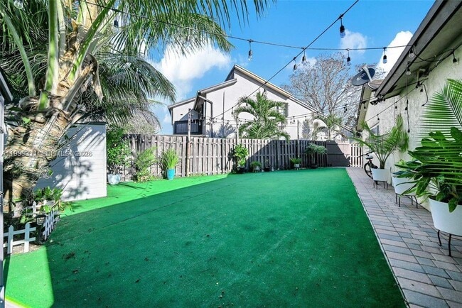 Building Photo - 13416 SW 108th St Cir N