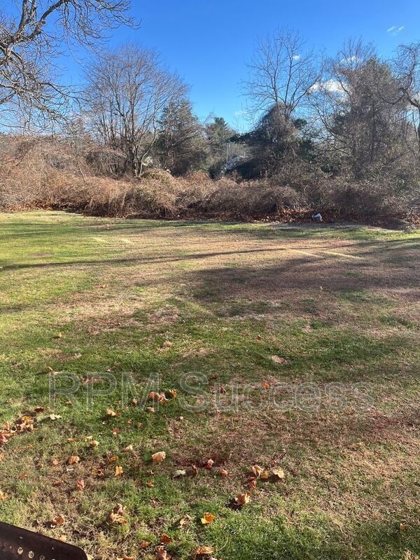 Building Photo - 841 Tucker Rd