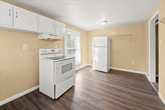 Building Photo - 4159 N Ridgeview Dr