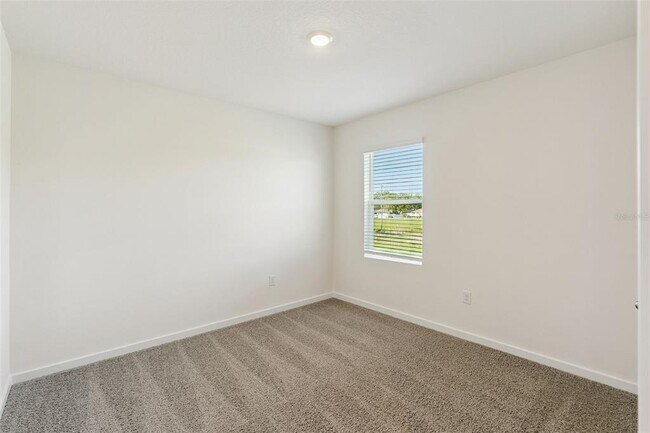 Building Photo - 2113 Walnut Crk Dr