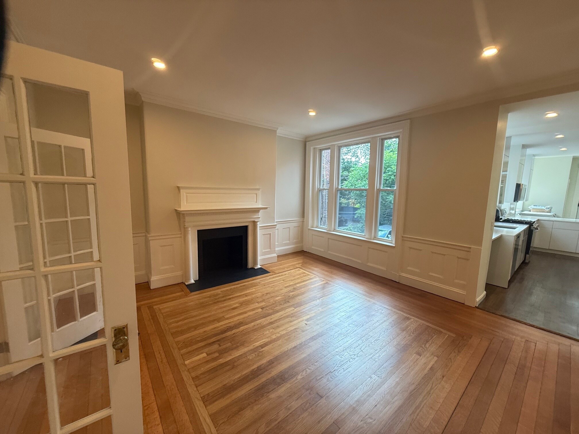 Building Photo - 1726 Beacon St