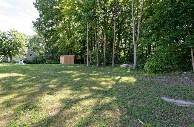 Building Photo - 48 Westbrook Rd