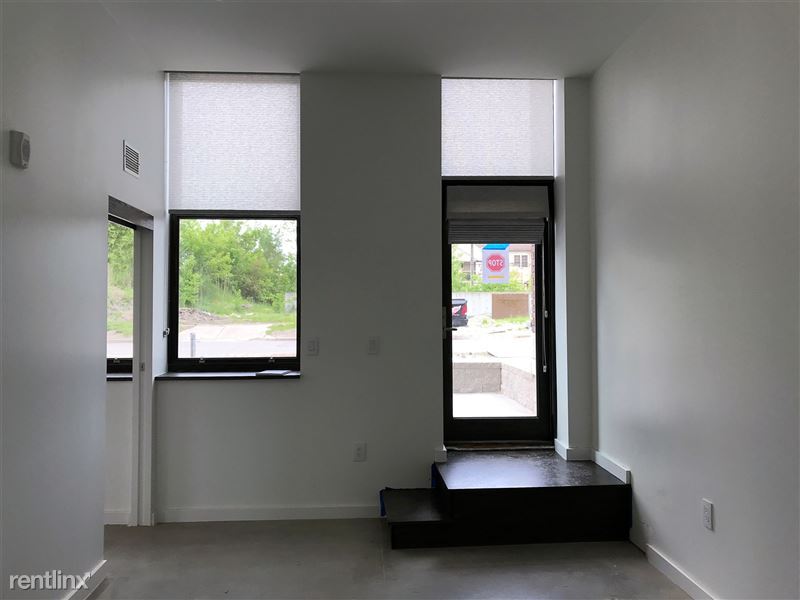 Building Photo - 1454 Townsend St