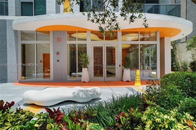 Building Photo - 31 SE 6th St