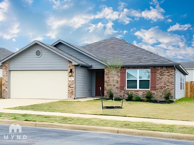 Building Photo - 1421 Elm Leaf Dr