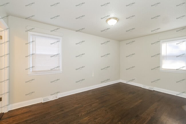 Building Photo - 13305 Winchester Ave