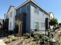 Building Photo - 2704 Carlton Privado