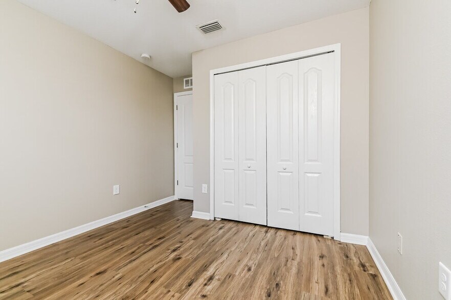 Building Photo - 11138 Abaco Island Ave