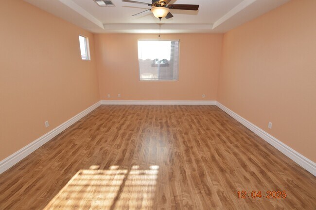 Building Photo - 638 Harvester Course Dr