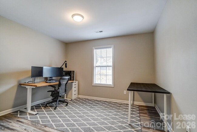 Building Photo - 5519 Waverly Lynn Ln