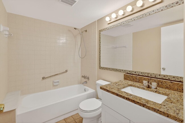 Building Photo - 624 Sea Pine Way