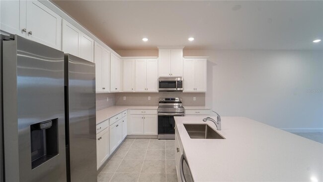 Building Photo - 4887 Cross Pr Pkwy