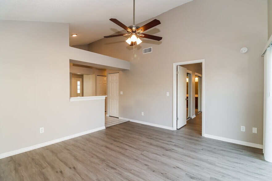 Building Photo - 5303 MacBeth Ct