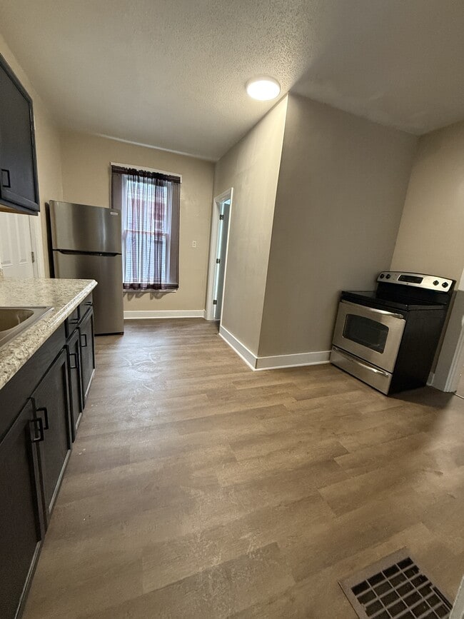 Building Photo - 435 Wyoming St