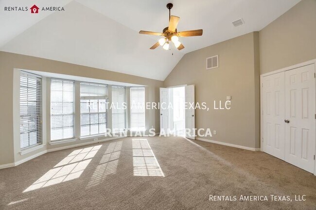 Building Photo - Villas at Suncreek, Allen! Beautiful 5 Bed...