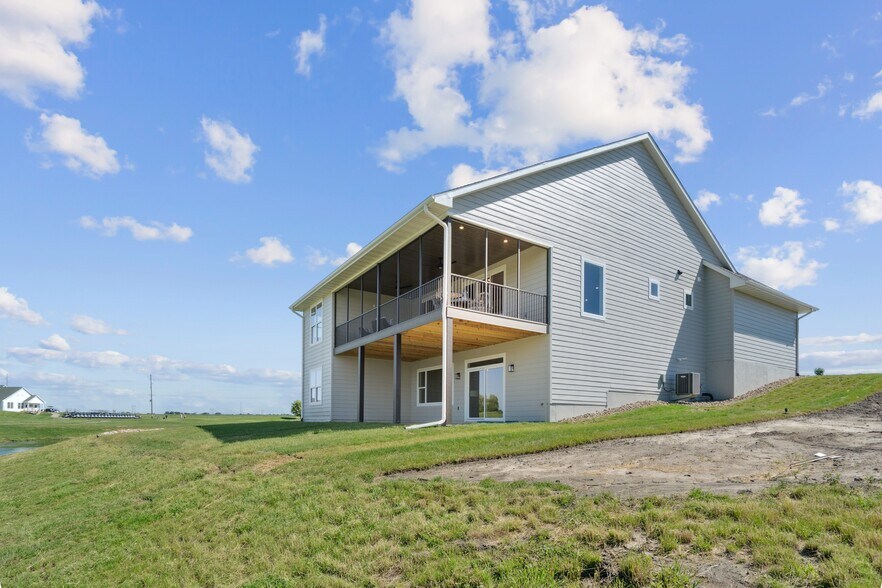 Building Photo - 928 Long Dr