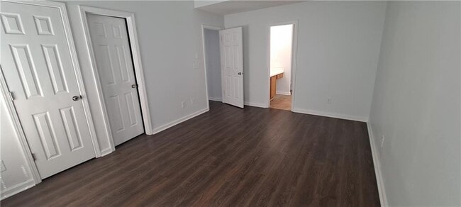 Building Photo - 4520 Ravenwood Pl