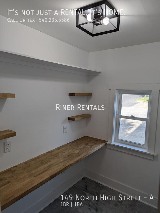 Building Photo - 149 N High St