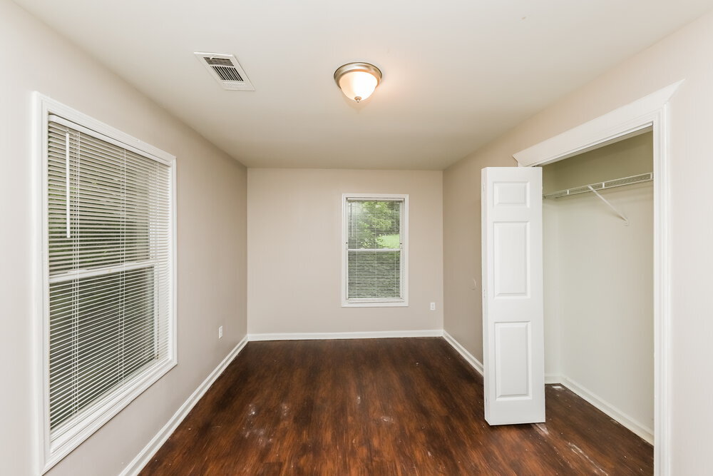 Building Photo - 730 Parker St