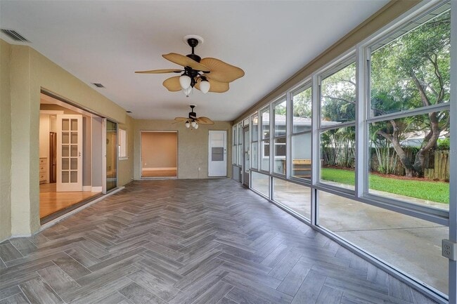 Building Photo - 2958 Meadow Wood Dr
