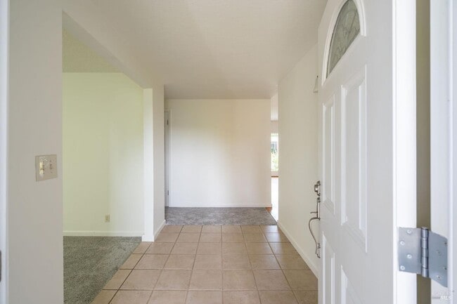 Building Photo - 4248 Leafwood Cir E